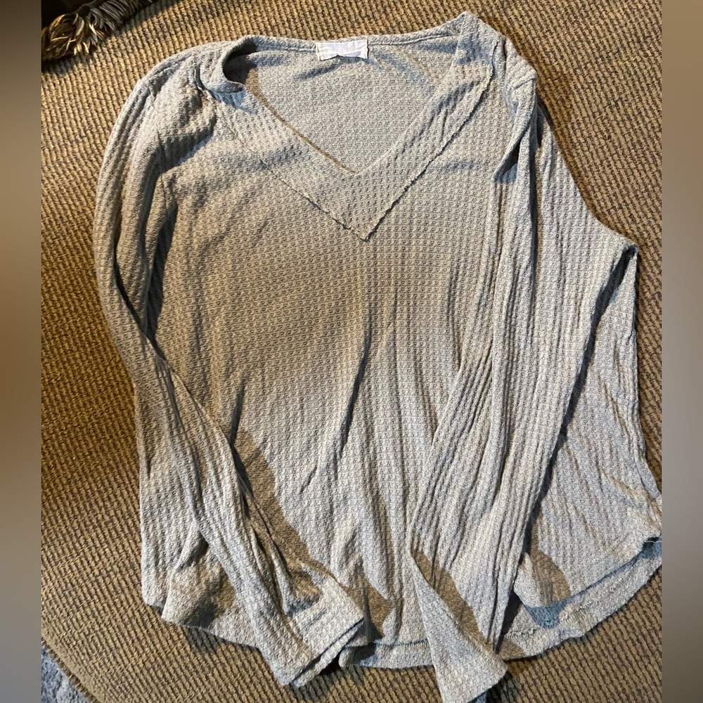 Worn once long sleeve waffle knit shirt